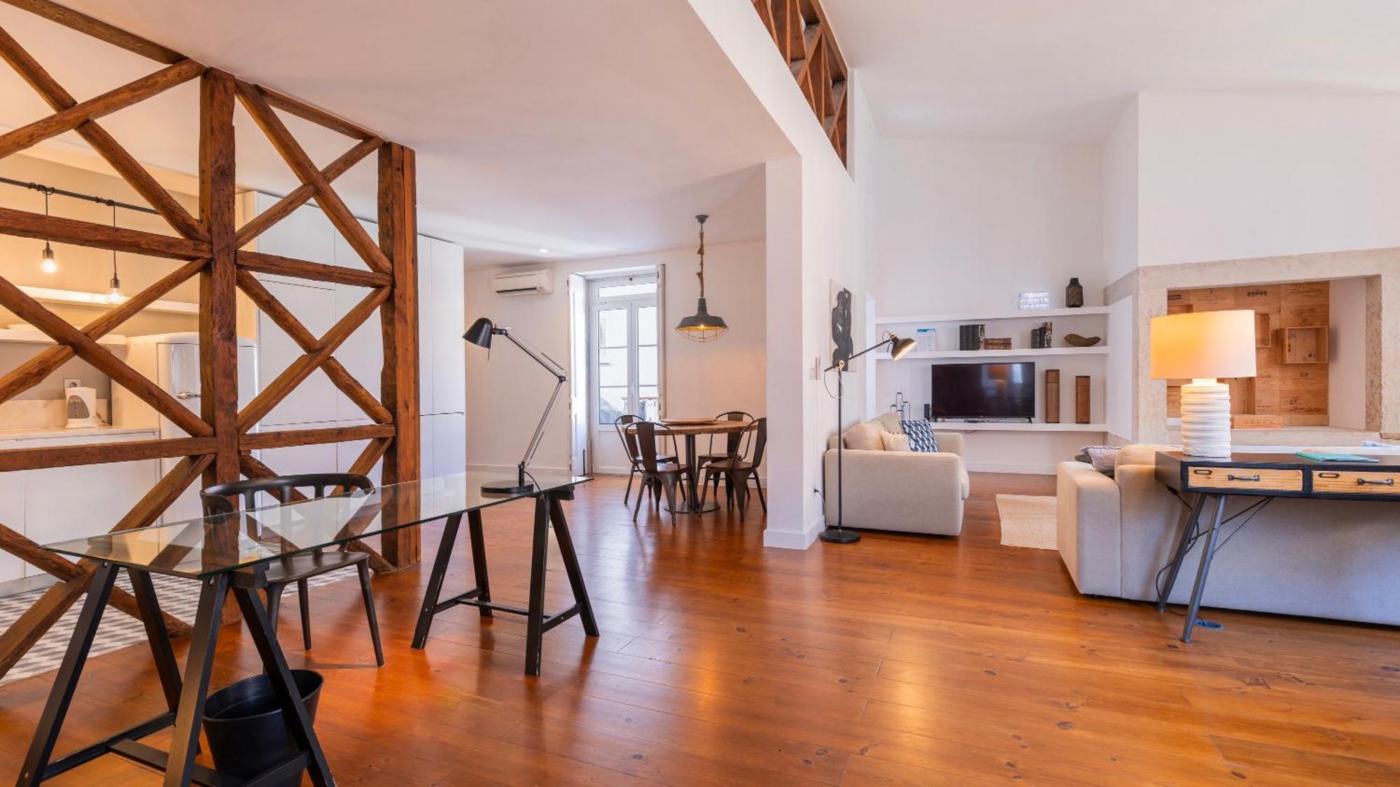 Charming 3Bdr Duplex In City Center By Lovelystay Лиссабон Экстерьер фото