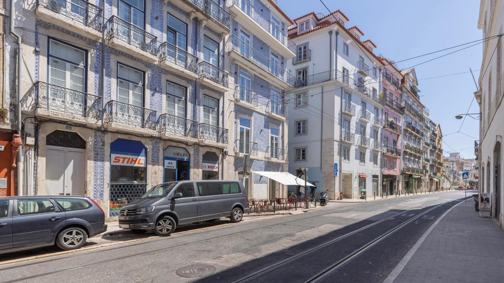Charming 3Bdr Duplex In City Center By Lovelystay Лиссабон Экстерьер фото