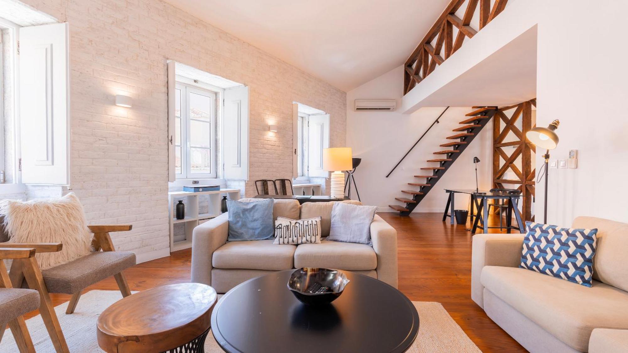 Charming 3Bdr Duplex In City Center By Lovelystay Лиссабон Экстерьер фото