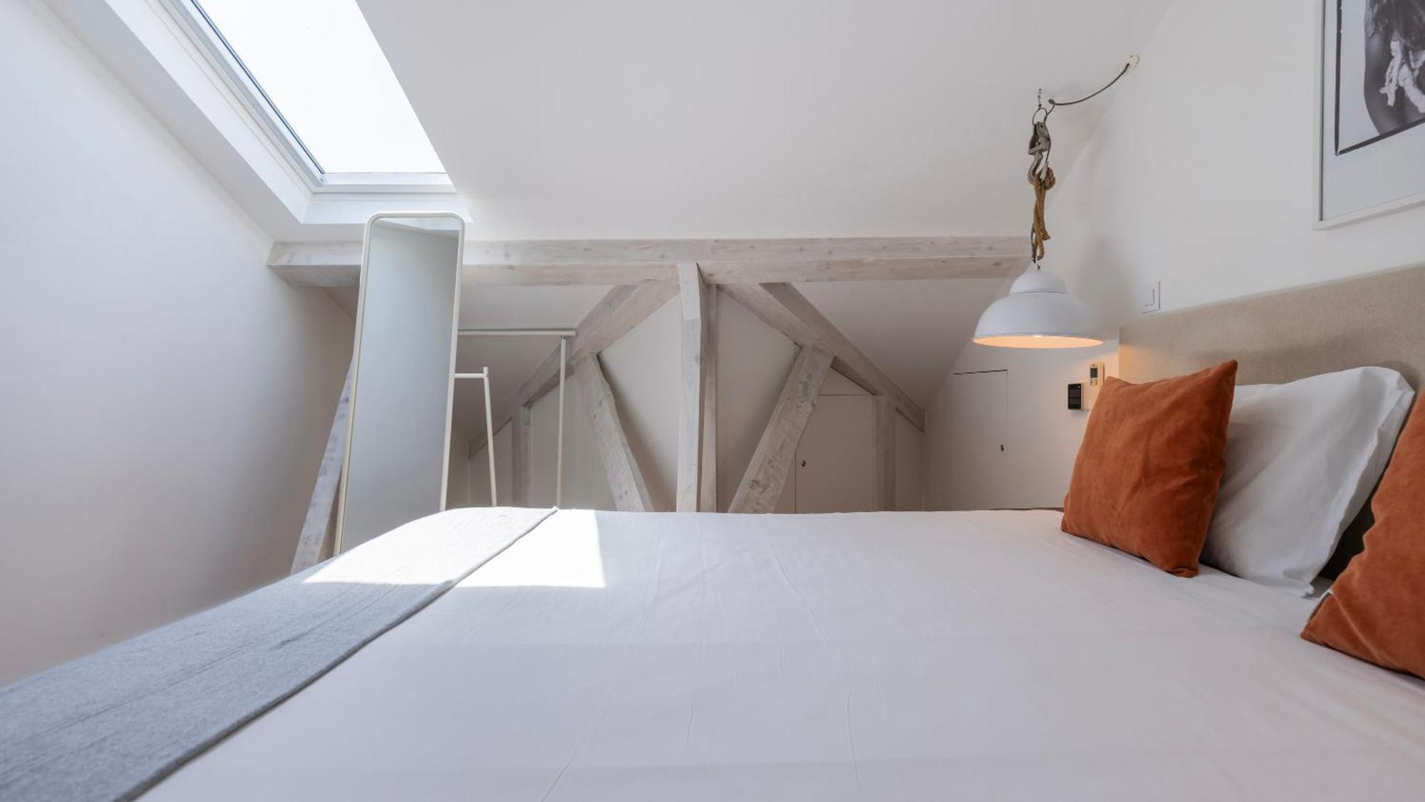 Charming 3Bdr Duplex In City Center By Lovelystay Лиссабон Экстерьер фото